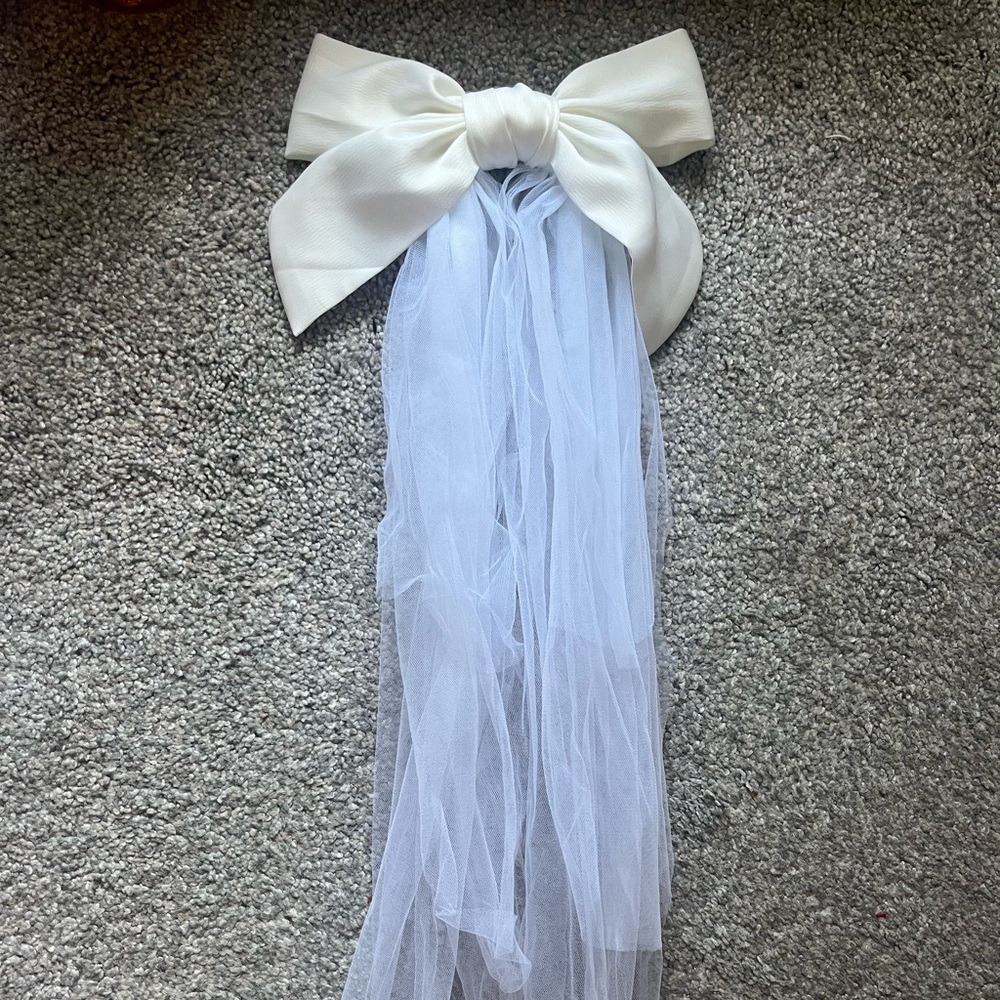 Bridal bow